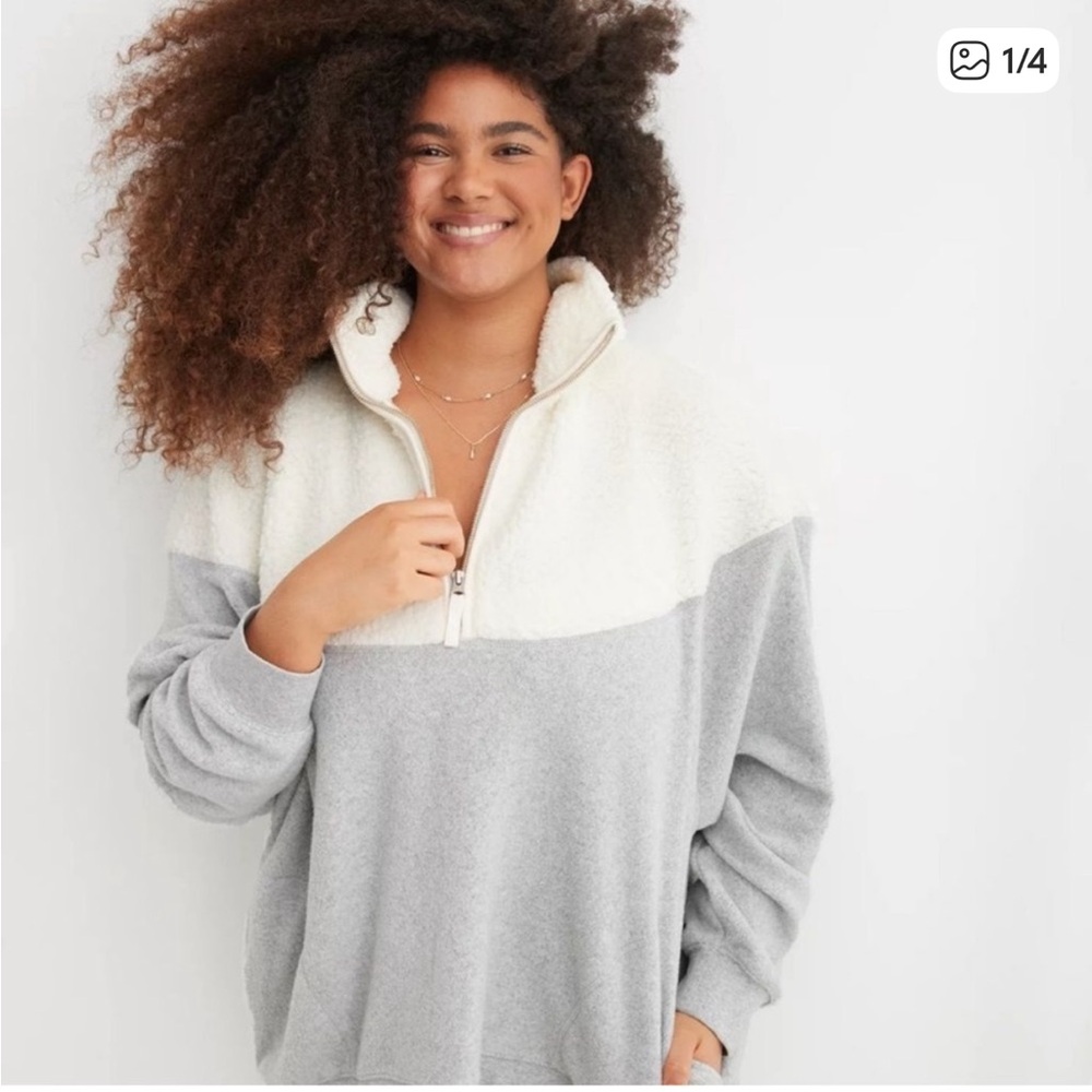 AERIE Hometown Holiday Fleece 1/4 Zip Sherpa Pullover